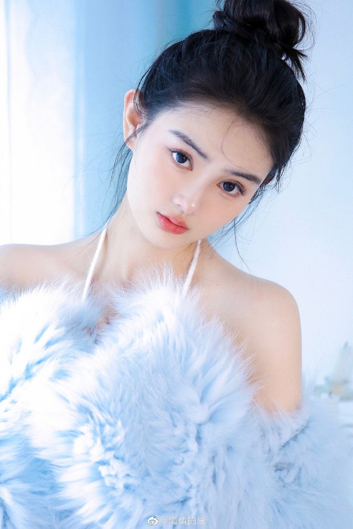 假面女郎 封面